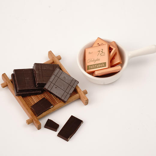 【年货价】Royal牌 精装礼盒 混味巧克力 红色礼盒 240g 商品图1