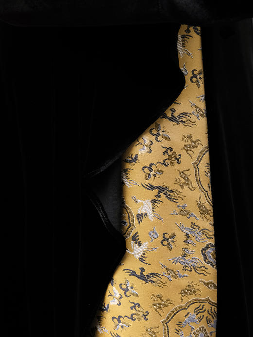 盛唐牡丹| 黑色真丝丝绒拼宋锦长裙 商品图3