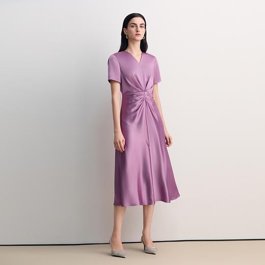 EITIE爱特爱气质缎面高级a字显瘦简约礼服连衣裙2026春季新款8577207 商品图1