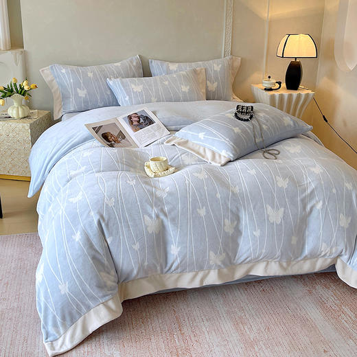 雅鹿 雕花牛奶绒流光蝶影蓝四件套200*230cm 商品图6