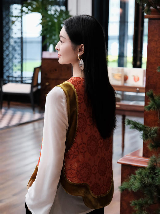 盛唐牡丹| 金地宝相花真丝宋锦底漳缎马甲 商品图6