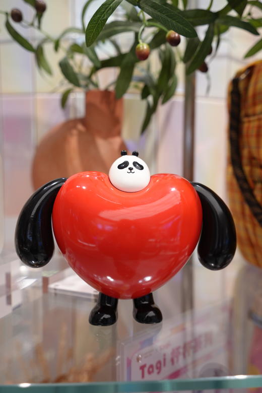 熊猫大保  全球限量版手办 商品图1