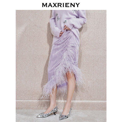 MAXRIENY【商场同款】MAXRIENY精致华丽感流光丝绒半裙2024冬季新款(货号:MC85SK777) 商品图2