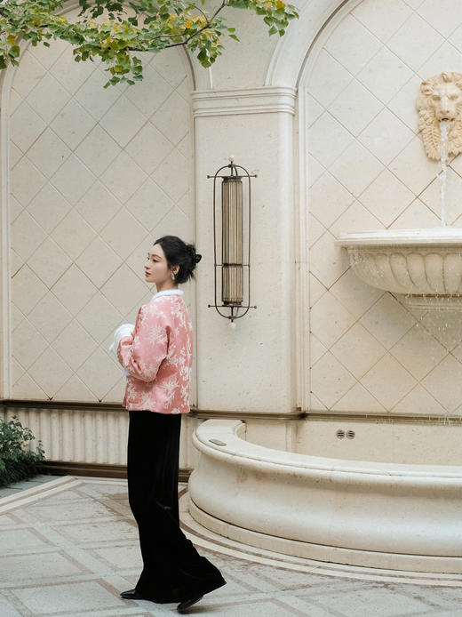 盛唐婧 | 轻奢新中式提花绒拼水貂对襟夹棉外套 商品图6