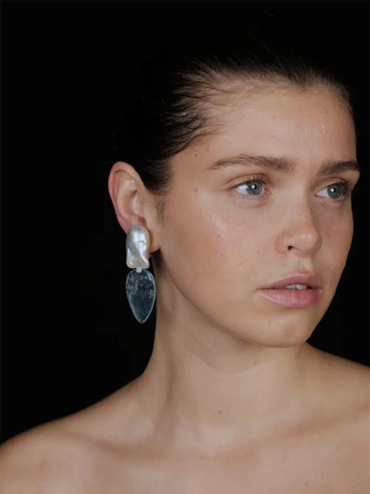 订购8周到｜MONIES-OOAK-巴洛克珍珠 海蓝宝石 水滴 耳夹（无需耳洞）［丹麦设计师］ 商品图0