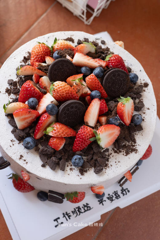 草莓奥利奥蛋糕 商品图0