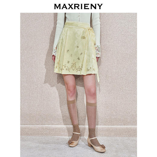 玛克门店发货：MAXRIENY马面裙复古风蝴蝶结半裙(货号:MC85SK779) 商品图1