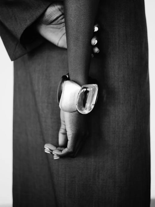 订购8周到｜MONIES-Sera-银箔 亚克力 相思木 手镯［丹麦设计师］ 商品图2