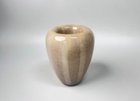 灰色条纹花瓶小