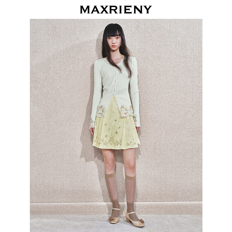 玛克门店发货：MAXRIENY马面裙复古风蝴蝶结半裙(货号:MC85SK779)