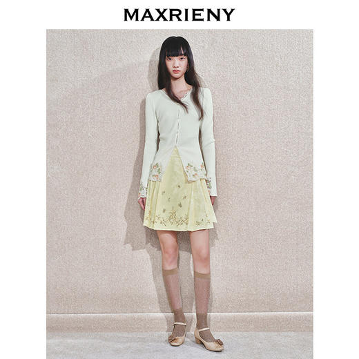 玛克门店发货：MAXRIENY马面裙复古风蝴蝶结半裙(货号:MC85SK779) 商品图0