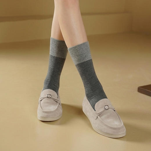 【羊皮绒面】西村名物2026年春季新款饱满圆头舒适宽松彩色羊皮绒面豆豆鞋乐福鞋宽松T26AM17621 商品图7