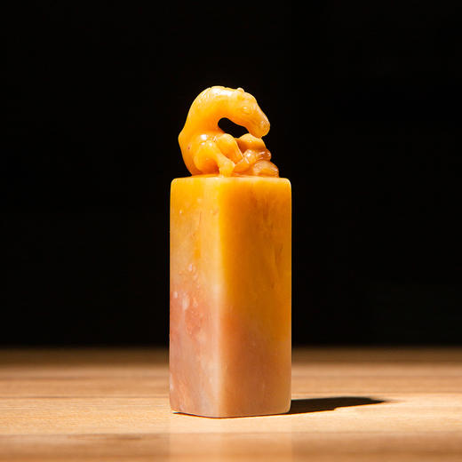 寿山石善伯老料雕“俊马”方章 商品图7