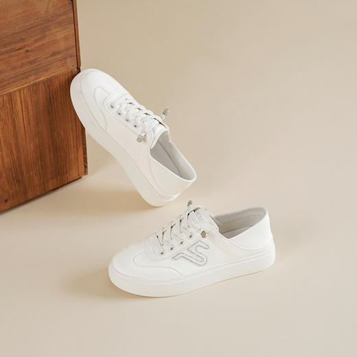 【牛皮革】西村名物2026年春季新款圆润鞋头宽松适宜舒适纯净德训小白鞋T26AM17771 商品图1