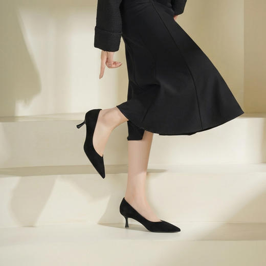 westory2026年春季羊京尖头中跟极简单鞋通勤百搭浅口鞋S26AE50571 商品图4