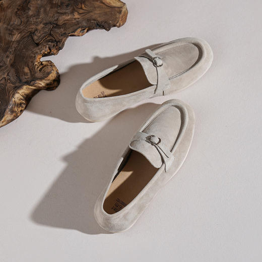 【羊皮绒面】西村名物2026年春季新款饱满圆头舒适宽松彩色羊皮绒面豆豆鞋乐福鞋宽松T26AM17621 商品图5