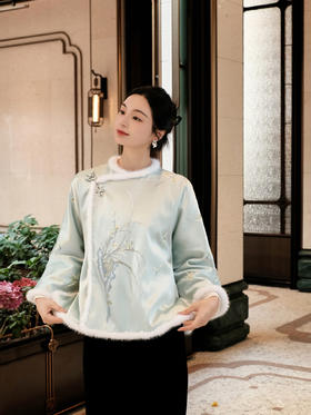 大师系列| 青色重缎真丝手绣兰花水貂棉外套