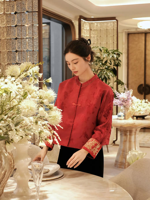 盛唐牡丹| 蝶恋花漳缎盘金绣外套 商品图12