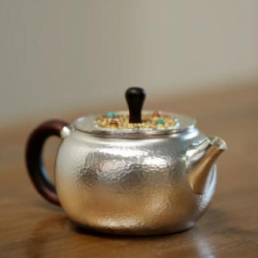 光宝堂锤目纹理花丝镶嵌镀金手工银壶88ml 商品图1