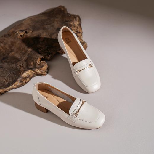 【牛皮革】西村名物2026年春季新款舒适中跟小方头简约大方浅口单鞋T26AE17801 商品图2