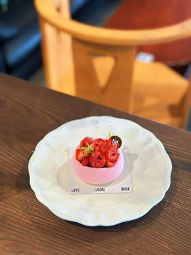 绯色莓园·法式慕斯