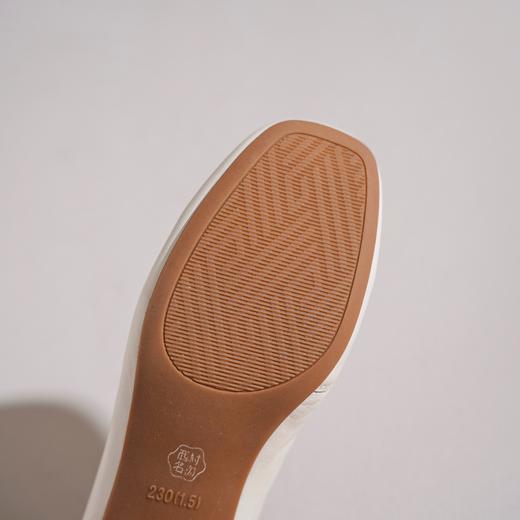 【牛皮革】西村名物2026年春季新款舒适中跟小方头简约大方浅口单鞋T26AE17801 商品图6