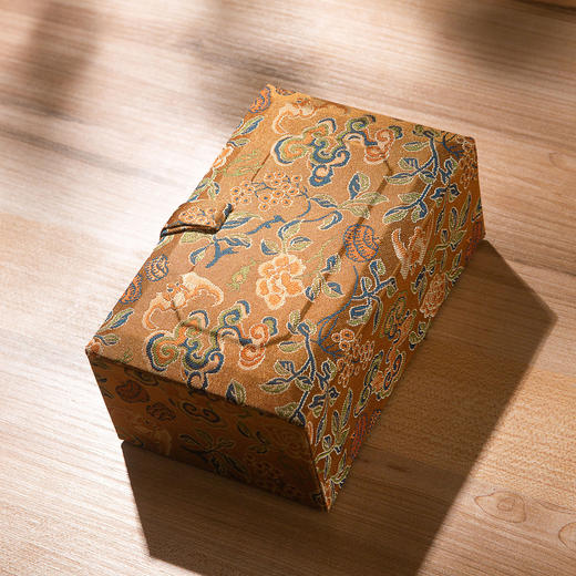 巴林黄冻老料雕“螭虎”方章 商品图1