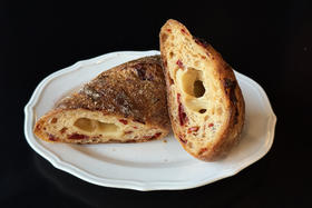 辣皮子橄榄芝士洛斯提克（邮寄）