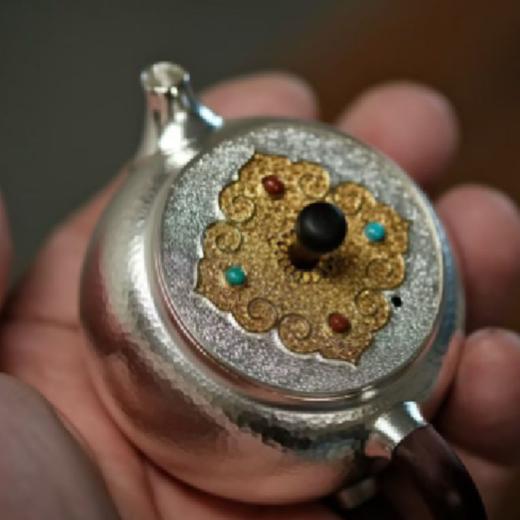 光宝堂锤目纹理花丝镶嵌镀金手工银壶88ml 商品图5