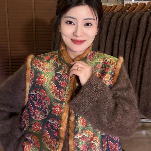 【不退不换】【预售7天】良木礼骆驼绒国风马甲（3319） 商品图1