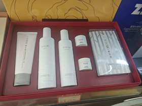 养生堂白桦新肌沁润限定礼盒