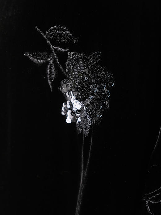 盛唐牡丹| 黑色真丝丝绒串珠斗篷 商品图2