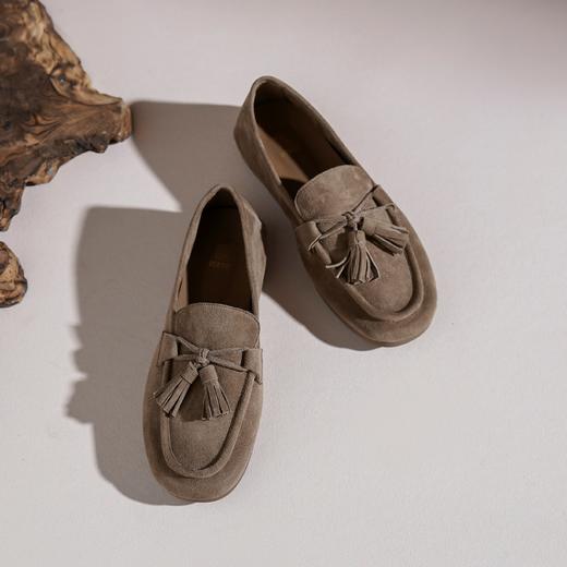 【羊皮绒面】西村名物2026年春季新款舒适平底防滑流苏装饰软底软面平底单鞋豆豆鞋T26AE17411 商品图6