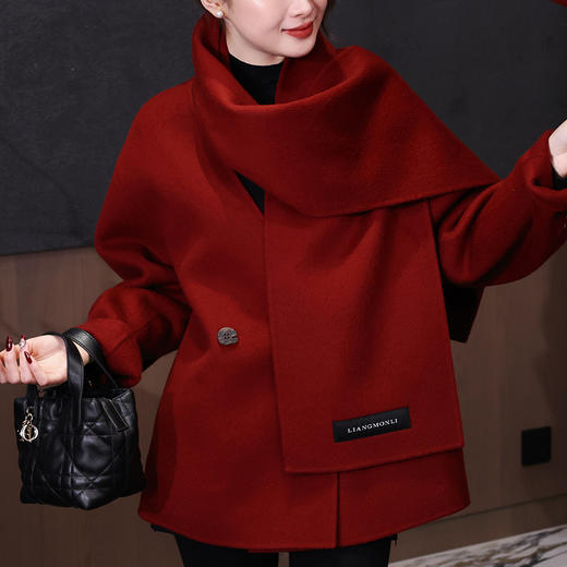 【特价不退换】【预售7天/短款】良木礼山羊绒大衣（围巾）（D2511102） 商品图8