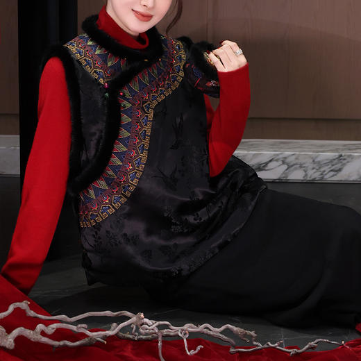 【不退不换】【预售7天】良木礼桑蚕丝国风马甲（D25102713） 商品图4