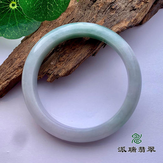 派瑞翡翠 翡翠手镯 糯种 浅绿 商品图1