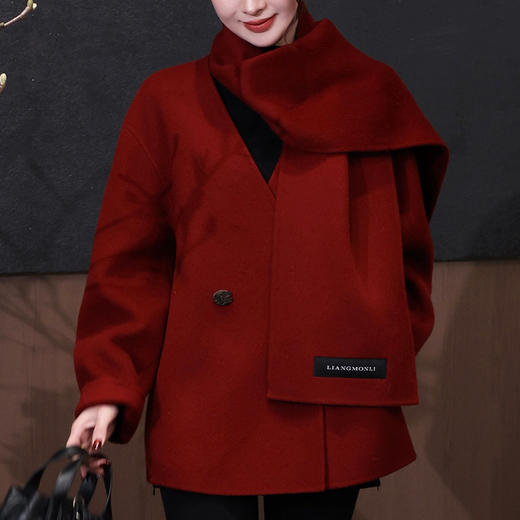 【特价不退换】【预售7天/短款】良木礼山羊绒大衣（围巾）（D2511102） 商品图9