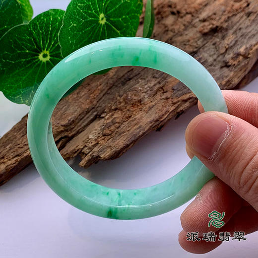 派瑞翡翠 翡翠手镯 糯种 绿色 商品图1