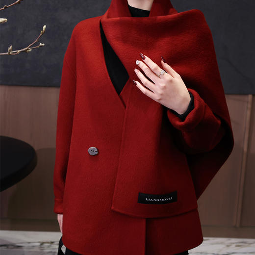 【特价不退换】【预售7天/短款】良木礼山羊绒大衣（围巾）（D2511102） 商品图6