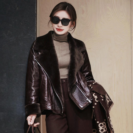 【部分现货】良木礼皮毛一体鹅绒服(3763) 商品图0