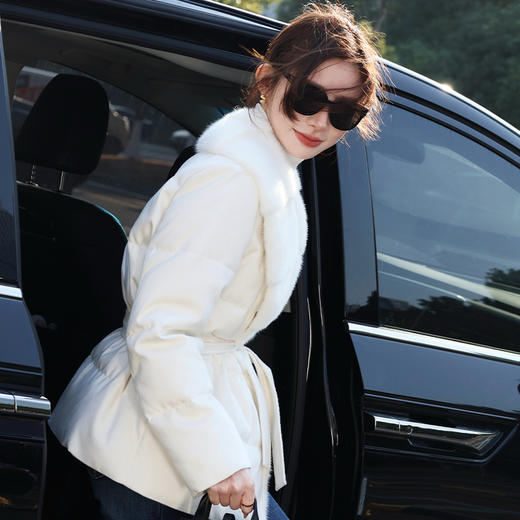 【预售7天】良木礼水貂鹅绒服（腰带）（3762） 商品图0