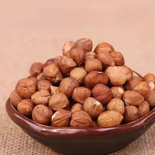 带衣榛子仁350±10g/罐 商品图4