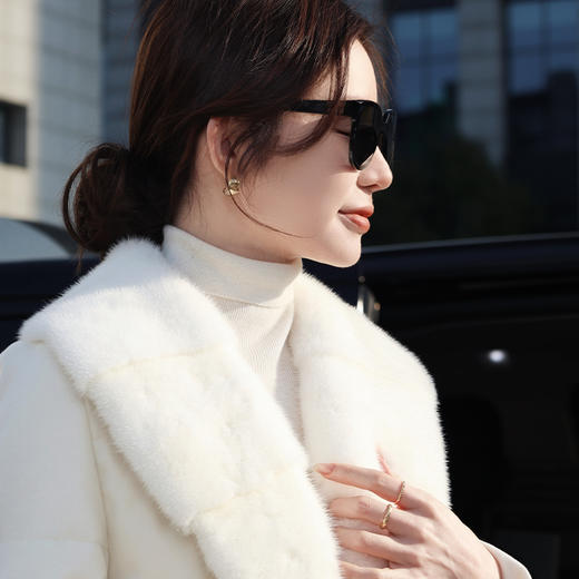 【预售7天】良木礼水貂鹅绒服（腰带）（3762） 商品图3