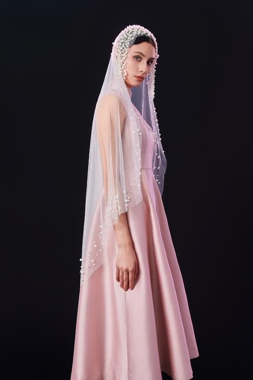 荷言HEYEN 观庭 无袖真丝丝毛刺绣收腰A字连衣裙前胸花卉刺绣 钉珠装饰 商品图1