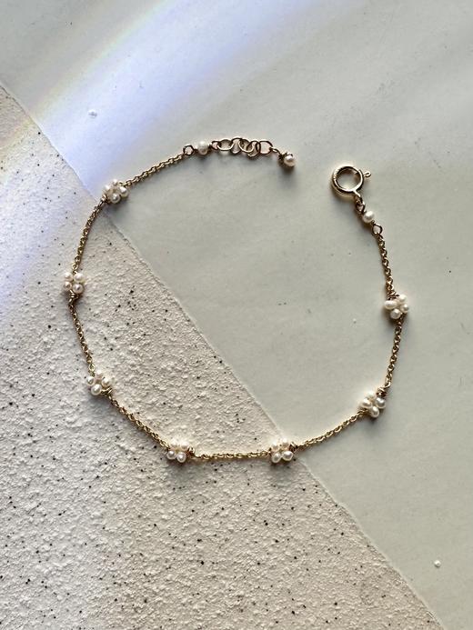 SpoiledBrat Jewelry彩色宝石四瓣小花手链 绿松石 石榴石 绿玉髓 锆石 手链 商品图3