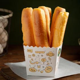色泽金黄｜胡萝卜棒面包