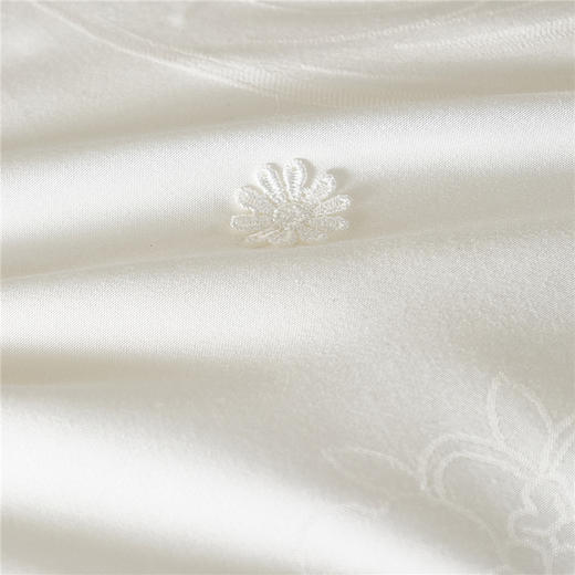 自然醒凤尾花蚕丝枕-花朵柞蚕丝枕芯大提花莱赛尔蚕丝枕头XK 商品图2