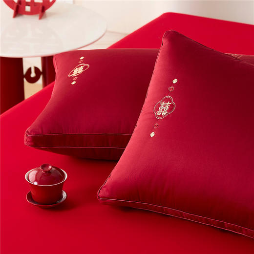 自然醒玉兰喜事婚庆枕-大红婚庆喜庆枕芯刺绣结婚枕头（送红礼袋）XK 商品图5