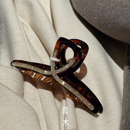 【不退不换】【现货】良木礼带钻发抓（1608） 商品图0