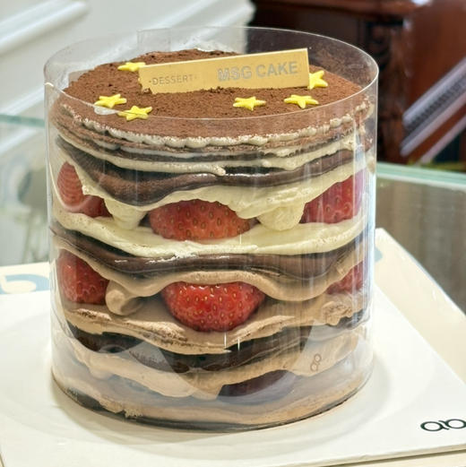 草莓星星车厘子巧克力千层 商品图3